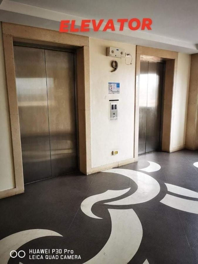 Staycation Condotel @150Newport Pasay City Манила Екстериор снимка